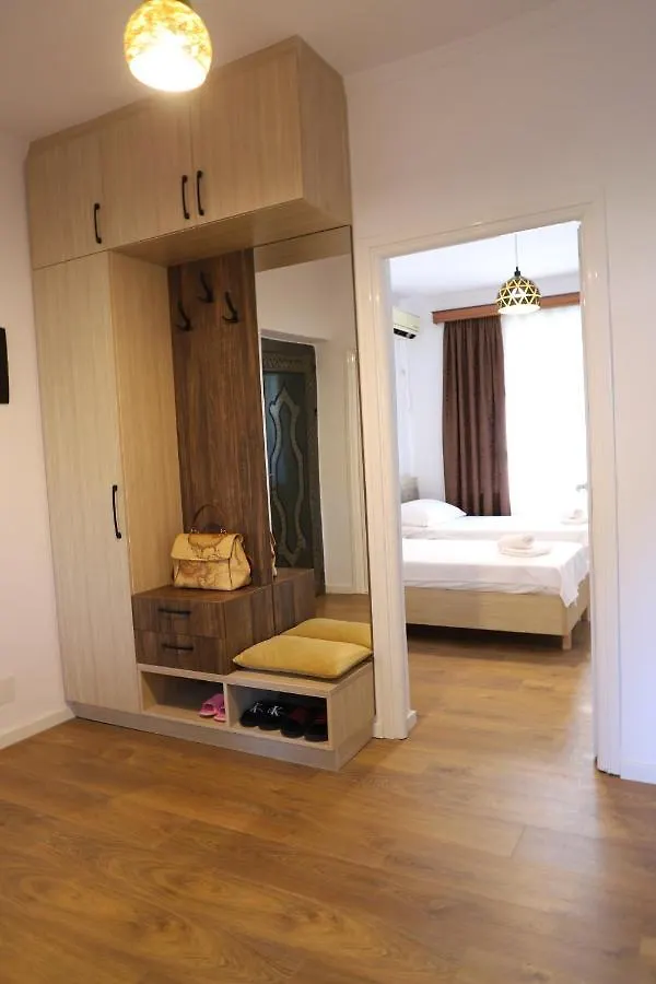 Daniel City Center Apartment Berat